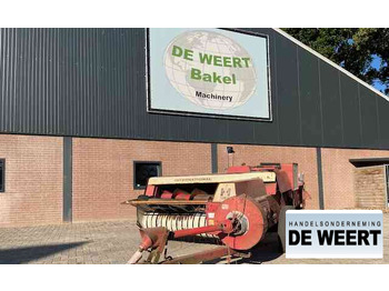 مكبس البالات المستطيله INTERNATIONAL