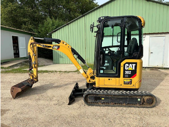 حفارة مصغرة CATERPILLAR 302