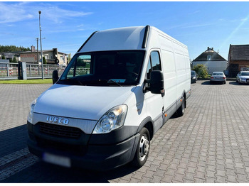 الشاحنات الصغيرة صندوق مغلق IVECO Daily 35c13