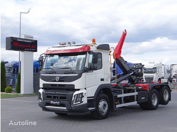 شاحنة ذات الخطاف VOLVO FMX 450
