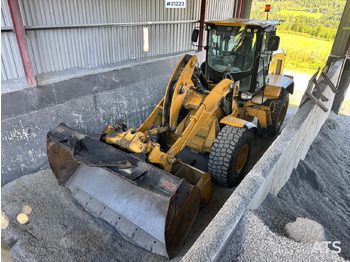 اللودر بعجل CATERPILLAR 930K