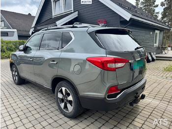 سيارة Ssangyong REXTON: صور 4