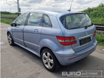 سيارة 2005 Mercedes Benz B170: صور 3