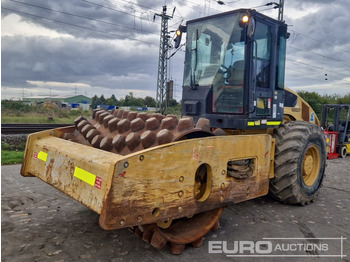 مدحلة CATERPILLAR