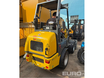 اللودر بعجل WACKER