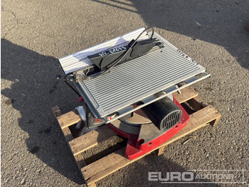 معدات البناء