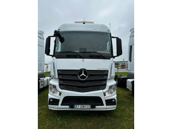 شاحنة جرار MERCEDES-BENZ Actros 1845