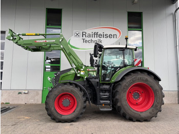 جرار FENDT 700 Vario