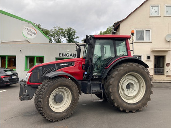 جرار VALTRA T173