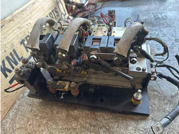 النظام الكهربائي - شاحنة ATLET ECU PRINT 631-42015 NO:05444: صور 2 النظام الكهربائي - شاحنة ATLET ECU PRINT 631-42015 NO:05444: صور 2