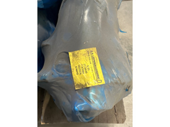 المحرك و قطع الغيار SCANIA