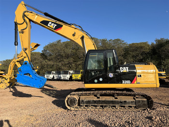 حفارة CATERPILLAR 320DL
