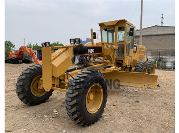آلة تسوية الأرض CATERPILLAR 140G
