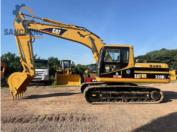 حفارات زحافة CATERPILLAR 320B