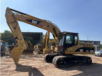 حفارات زحافة CATERPILLAR 320CL