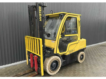 رافعة شوكية تعمل بالغاز HYSTER
