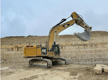 حفارة CATERPILLAR 374