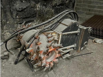 آلات البناء SANDVIK