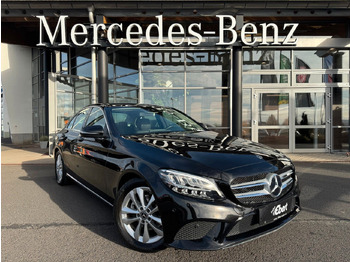 سيدان MERCEDES-BENZ