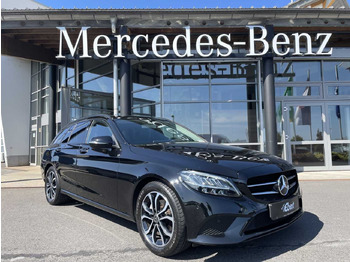 سيارة MERCEDES-BENZ