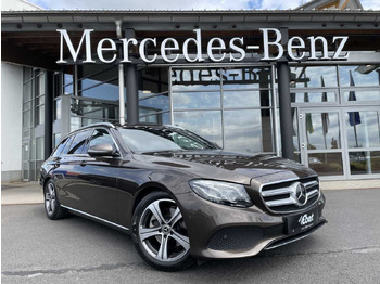 سيارة MERCEDES-BENZ