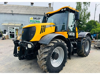 جرار JCB