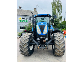 جرار NEW HOLLAND T7.210