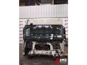 الكابينة والداخلية DAF XF 106