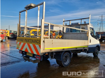 الشاحنات الصغيرة المسطحة 2015 Iveco Daily 35C13: صور 5