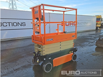 منصات هيدروليكية متنقلة JLG