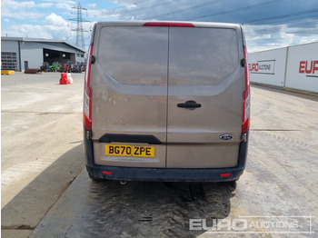 الشاحنات الصغيرة 2020 Ford Transit Custom 300: صور 4