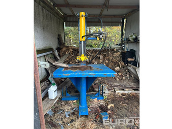 الآلات والماكينات الزراعية