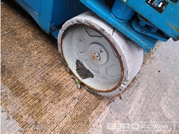 منصات هيدروليكية متنقلة Genie GS-2646: صور 5