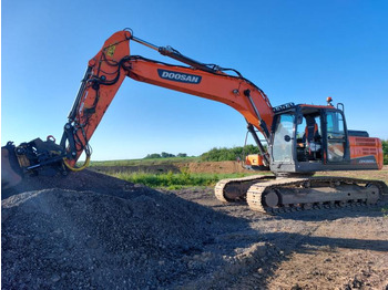 حفارات زحافة DOOSAN DX225LC-5