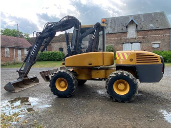 حفارة على عجلات MECALAC