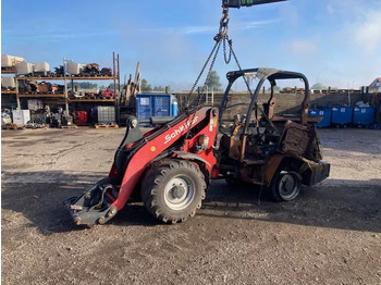 لودر مفصلي صغير SCHÄFFER