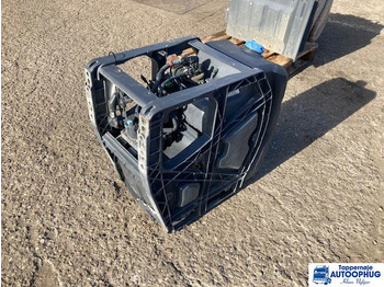 خزان AdBlue - شاحنة Volvo Adblue tank 21645367 – 23251720: صور 4