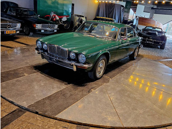 سيدان JAGUAR