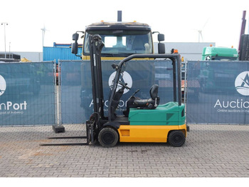 رافعة شوكية كهربائية Komatsu FB20-2R: صور 2