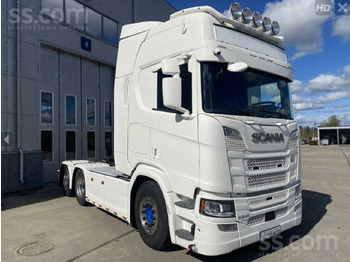 شاحنة جرار SCANIA R