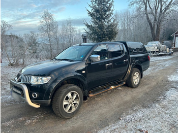 الشاحنات الصغيرة MITSUBISHI L200