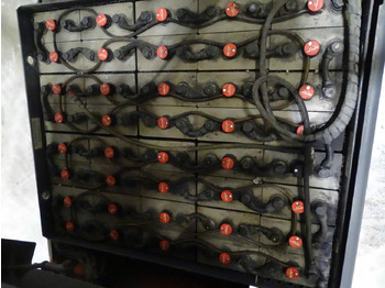 رافعة شوكية كهربائية Linde E25L-01: صور 4 رافعة شوكية كهربائية Linde E25L-01: صور 4