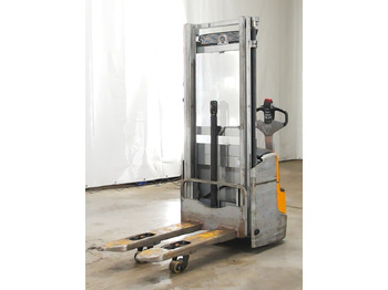 معدات تكديس STILL