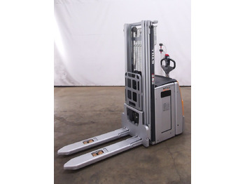 معدات تكديس STILL