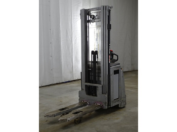 معدات تكديس STILL