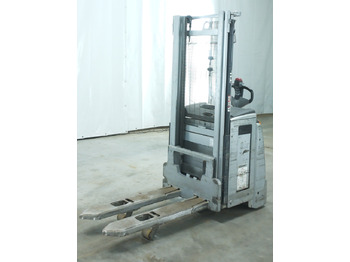 معدات تكديس STILL