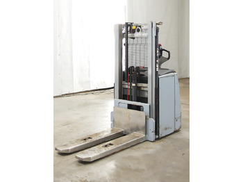 معدات تكديس STILL