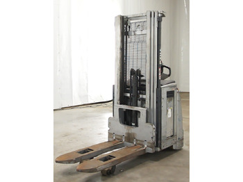 معدات تكديس STILL