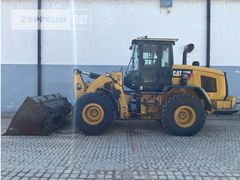 اللودر بعجل CATERPILLAR 930M