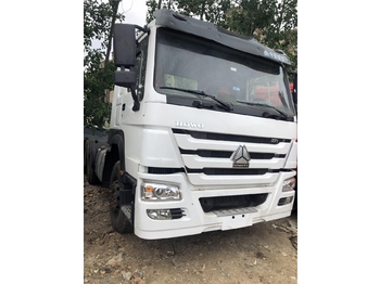 شاحنة جرار لنقل البضائع الحرة sinotruk howo truck: صور 1